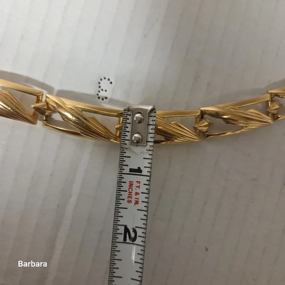 Vintage Monet Gold Plated Open-Work Link Bracelet - Picture 5 of 6